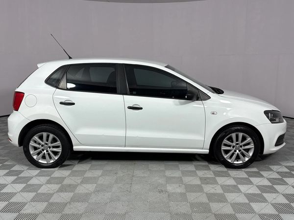 2019-Volkswagen-Polo-Vivo-14-Trendline-5-dr image:13