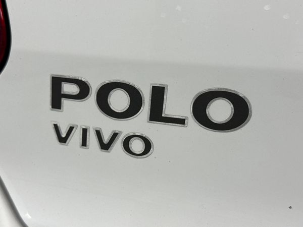 2019-Volkswagen-Polo-Vivo-14-Trendline-5-dr image:8