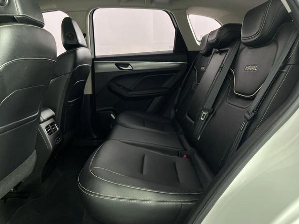 2022-Haval-Jolion-15T-Super-Luxury-Auto image:3
