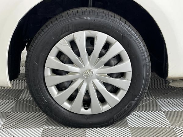 2014-Toyota-Etios-15-Xi-5-dr image:4
