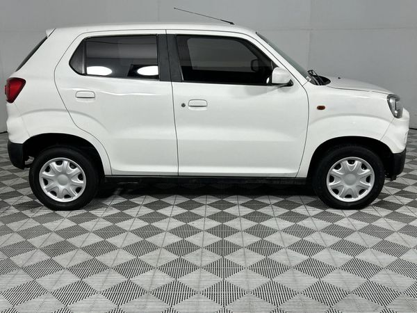 2022-Suzuki-S-Presso-10-GL-Auto image:17