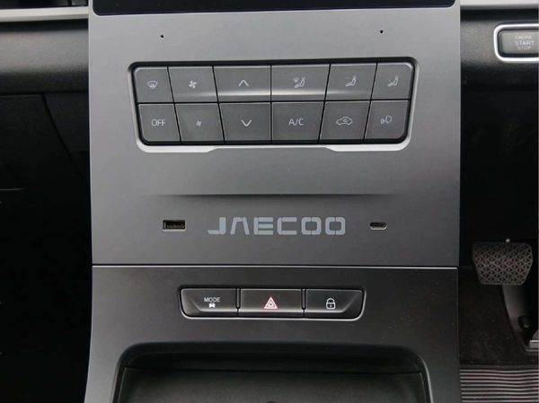 2026-Jaecoo-J5-15T-Core image:14