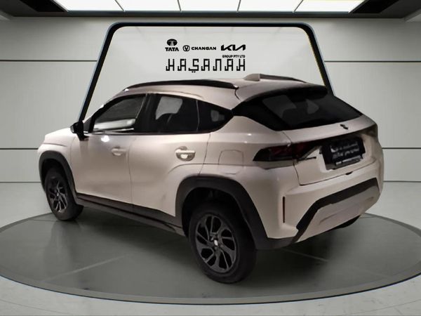2025-Suzuki-Fronx-15-GL-Auto image:3