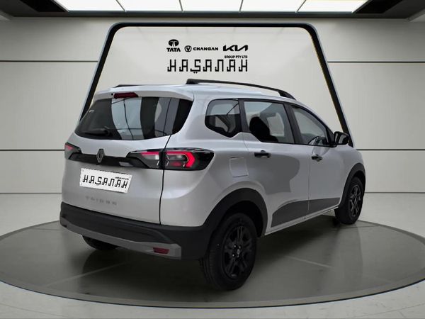 2026-Renault-Triber-10-Techno image:6