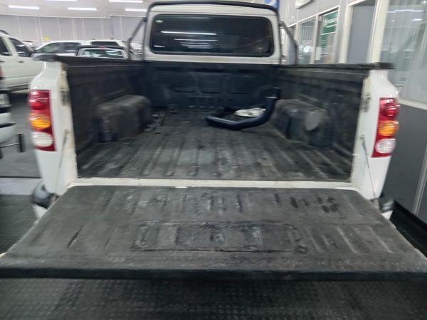 2023-Mahindra-Pik-Up-2023-22-mHawk-S4-Single-Cab-Diesel-Manual image:7