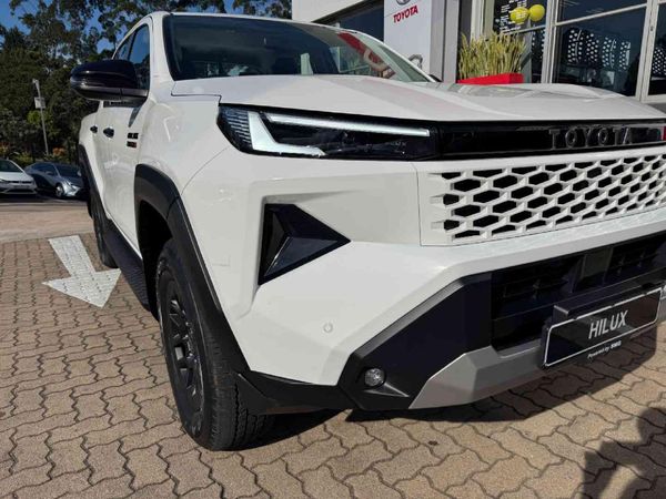 2026-Toyota-Hilux-24-GD-6-Raider-4x4-Auto-Double-Cab image:1