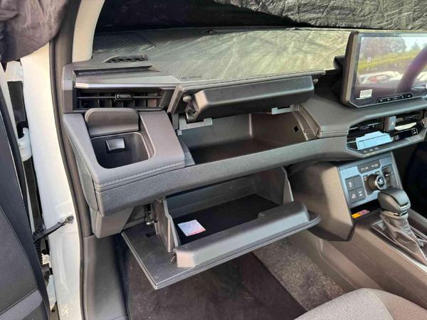 2026-Toyota-Hilux-24-GD-6-Raider-4x4-Auto-Double-Cab image:23