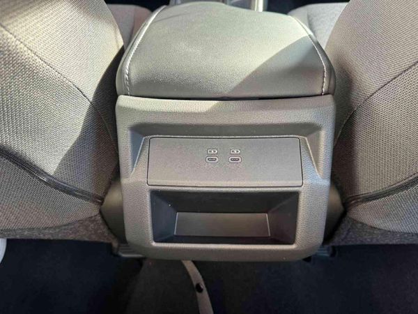 2026-Toyota-Hilux-24-GD-6-Raider-4x4-Auto-Double-Cab image:25
