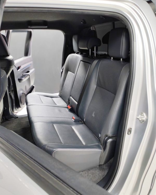 2024-Toyota-Hilux-28-GD-6-Raised-Body-Legend-Auto-Double-Cab image:11