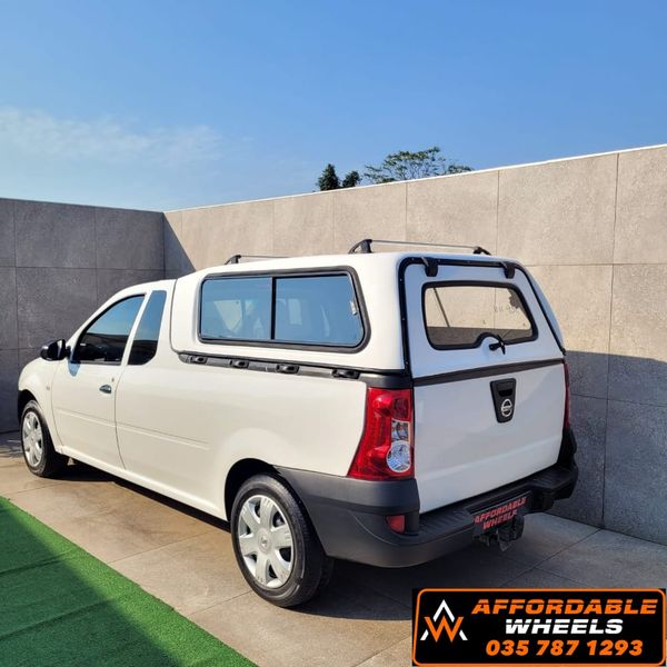 2015-Nissan-NP200-16 image:8