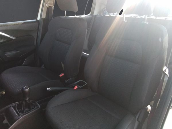 2025-Suzuki-Swift-12-GL image:13