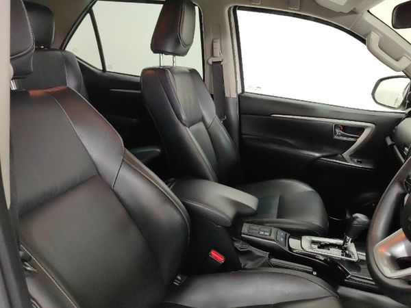2024-Toyota-Fortuner-24-GD-6-RB-Auto image:11