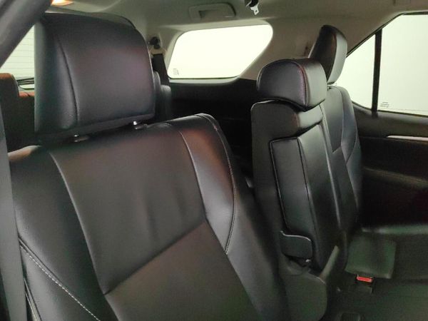 2024-Toyota-Fortuner-24-GD-6-RB-Auto image:12