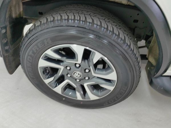 2024-Toyota-Fortuner-24-GD-6-RB-Auto image:13