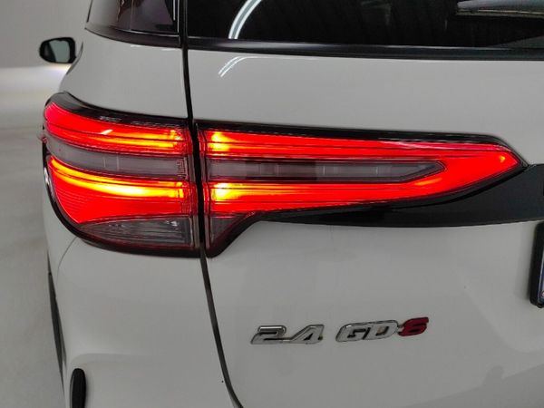 2024-Toyota-Fortuner-24-GD-6-RB-Auto image:15