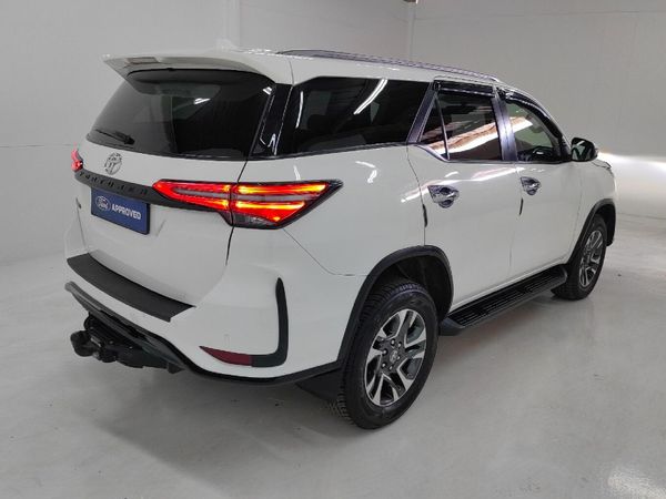 2024-Toyota-Fortuner-24-GD-6-RB-Auto image:4