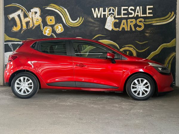 2015-Renault-Clio-1-owner-12-Authentique-5-dr-55kW image:2