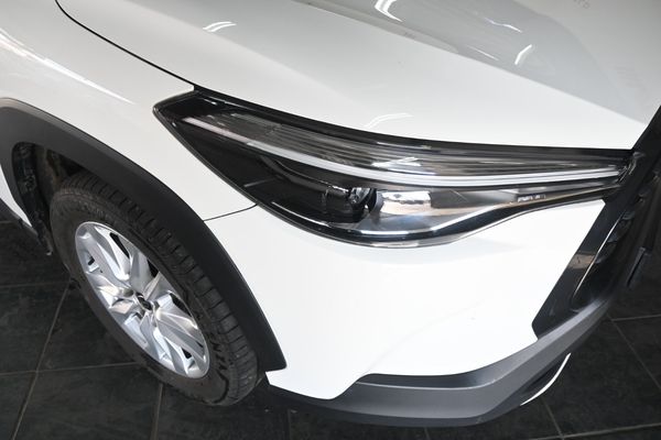 2022-Toyota-Corolla-Cross-18-XS image:7