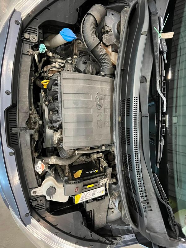 2016-Hyundai-Grand-i10-125-Fluid image:12