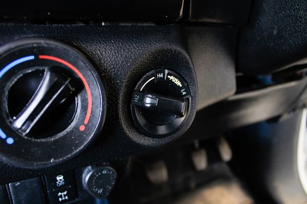 2023-Toyota-Hilux-24-GD-6-SR-4x4-Single-Cab image:24