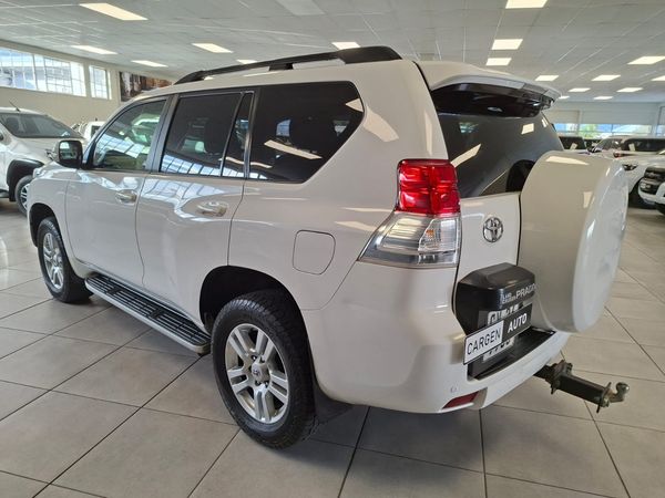 2010-Toyota-Land-Cruiser-Prado-40-V6-VX-Auto image:3