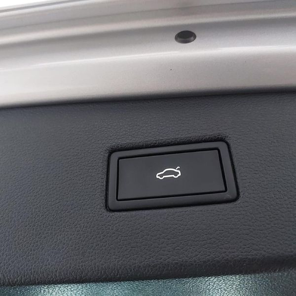 2023-Volkswagen-Tiguan-14-TSI-R-Line-DSG-Auto-110kW image:9