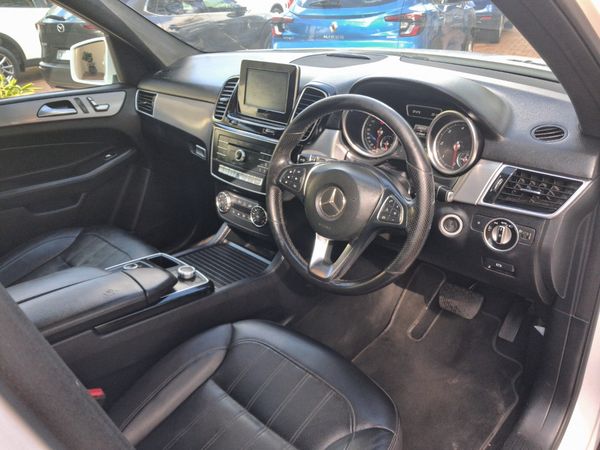 2016-Mercedes-Benz-GLE-250d-4Matic image:9