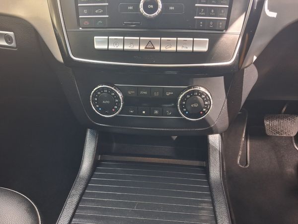 2016-Mercedes-Benz-GLE-250d-4Matic image:20
