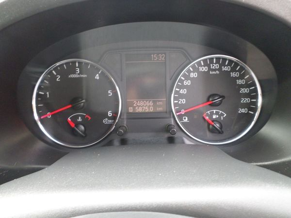 2011-Nissan-X-Trail-20-dCi-4x2-XE image:11