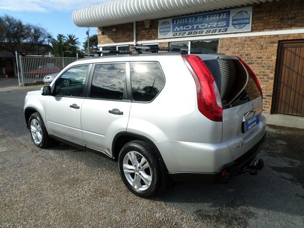 2011-Nissan-X-Trail-20-dCi-4x2-XE image:3