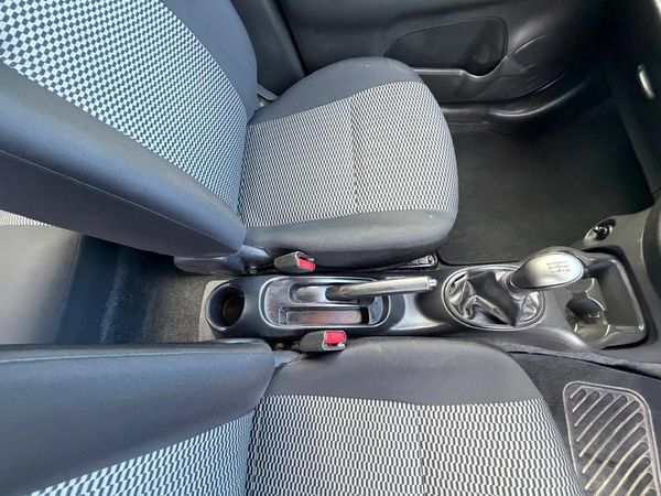 2018-Nissan-Micra-12-Active-Visia image:16