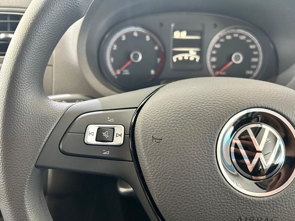 2025-Volkswagen-Polo-Vivo-14 image:8
