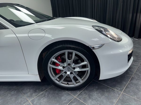2013-Porsche-Boxster-S-Auto image:11