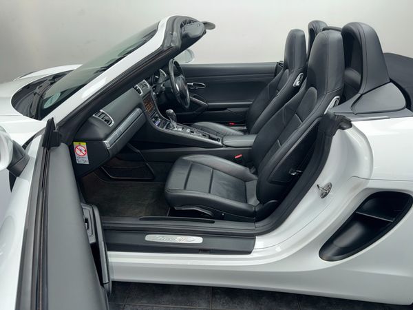2013-Porsche-Boxster-S-Auto image:18