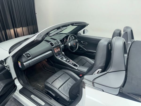 2013-Porsche-Boxster-S-Auto image:20