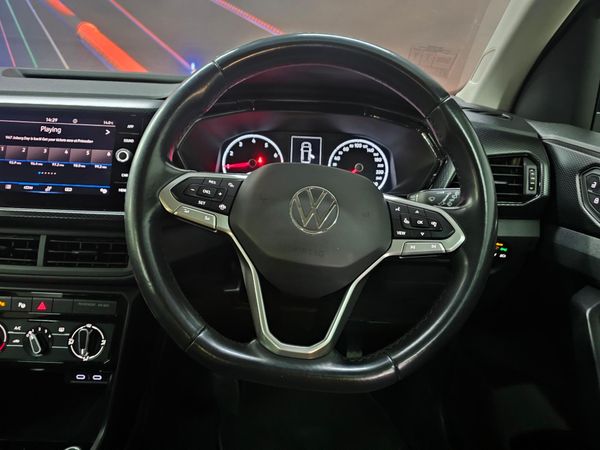 2022-Volkswagen-T-Cross-10-TSI-Comfortline image:5