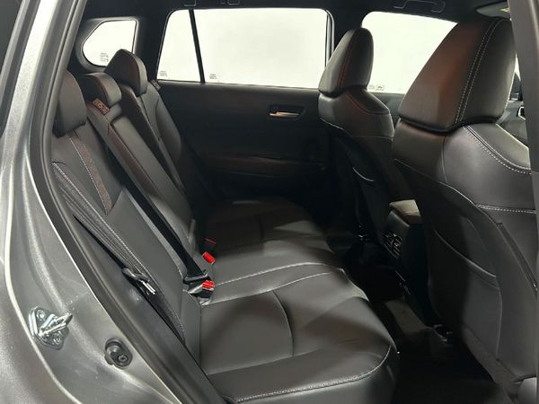 2025-Toyota-Corolla-Cross-18-XR-Hybrid image:11