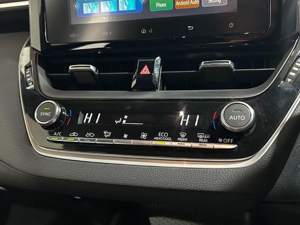 2024-Toyota-Corolla-18-XS-Hybrid-Auto-5-dr image:12
