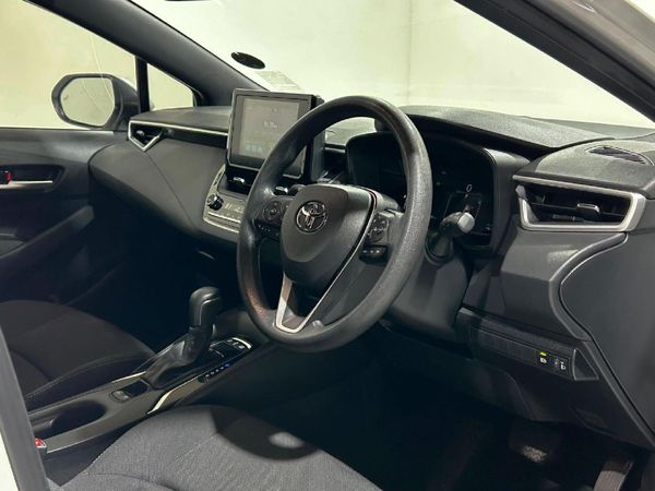2024-Toyota-Corolla-18-XS-Hybrid-Auto-5-dr image:15