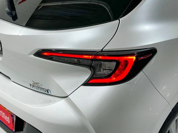 2024-Toyota-Corolla-18-XS-Hybrid-Auto-5-dr image:7
