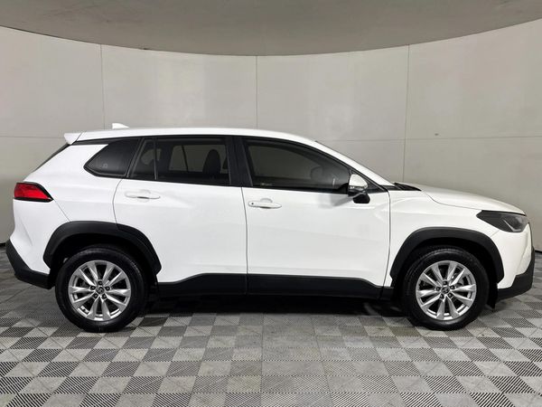 2021-Toyota-Corolla-Cross-18-XI image:16