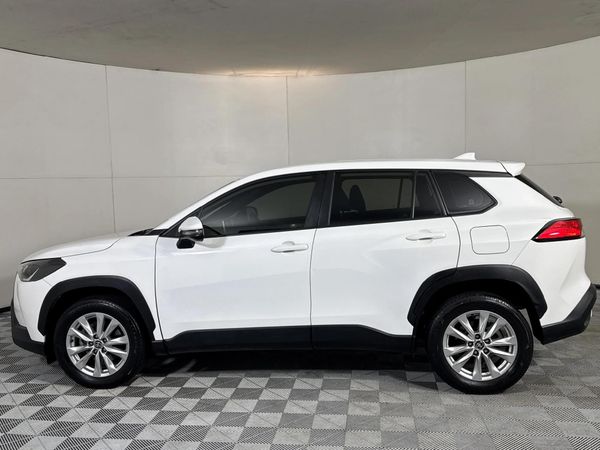2021-Toyota-Corolla-Cross-18-XI image:18