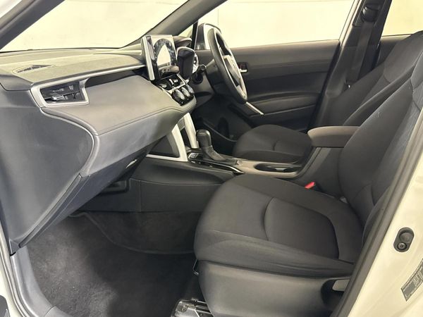 2021-Toyota-Corolla-Cross-18-XI image:8