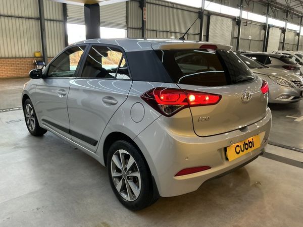 2016-Hyundai-i20-14-Fluid-Auto image:4