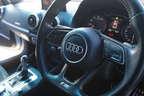 2018-Audi-S3-Sedan-quattro-Auto image:12