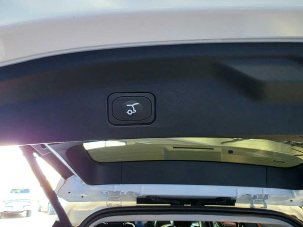 2026-Ford-Everest-20D-Bi-Turbo-XLT-4x4-Auto image:6