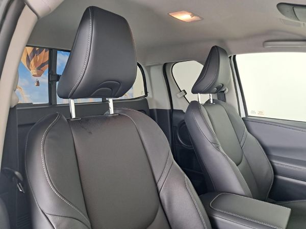 2026-Toyota-Hilux-28-GD-6-RB-Raider-X-Auto-Extended-Cab image:4