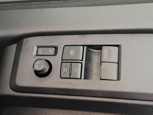 2026-Toyota-Quantum-28-SLWB-Panel-Van image:13