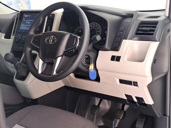 2026-Toyota-Quantum-28-SLWB-Panel-Van image:14