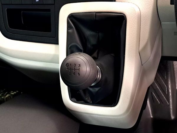2026-Toyota-Quantum-28-SLWB-Panel-Van image:15